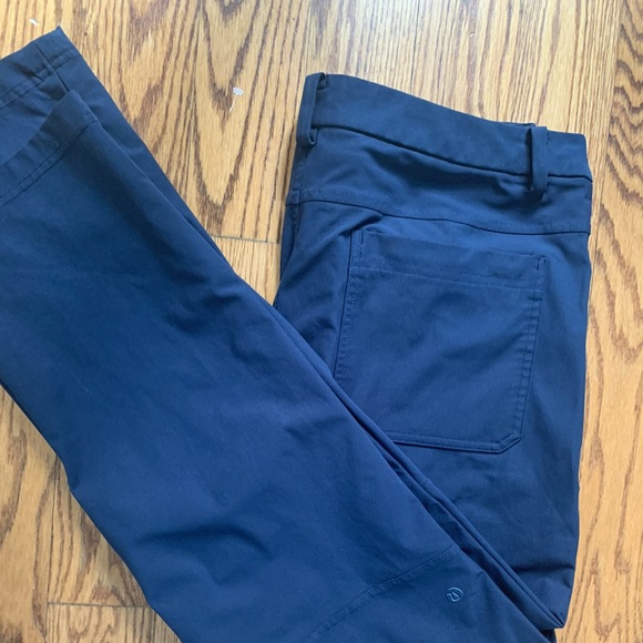 Lululemon classic fit pant. Warpstreme - Picture 1 of 6